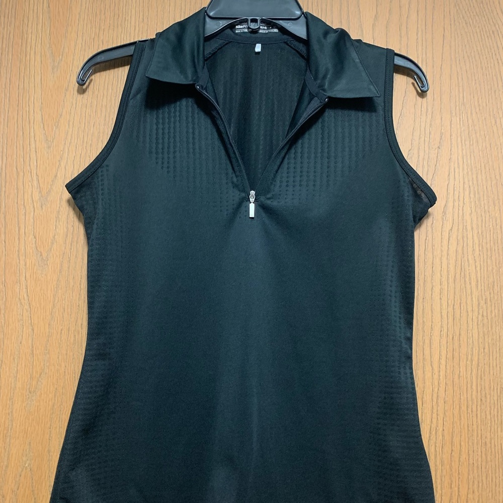 Women’s Nike Sports Collard Tank
